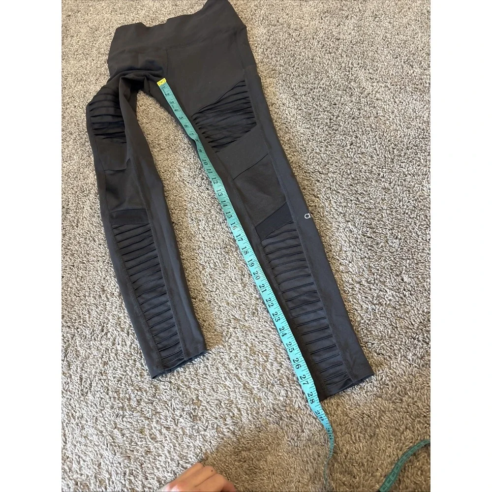 Alo Yoga Moto Leggings Womens Size Small High-Waist High Waisted Stretch Gray